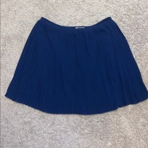 Navy pleated skirt